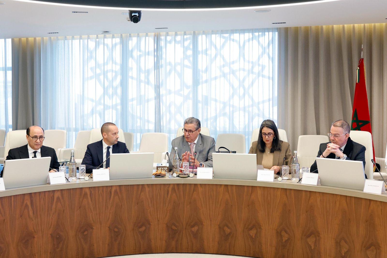 رئيس الحكومة يترأس اجتماعا لتتبع تنزيل ورش الارتقاء بالمنظومة الصحية رئيس الحكومة يترأس اجتماعا لتتبع تنزيل ورش الارتقاء بالمنظومة الصحية