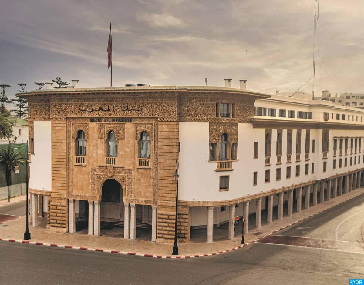 بنك المغرب يفند محتوى إعلامي كاذب يستخدم هويته