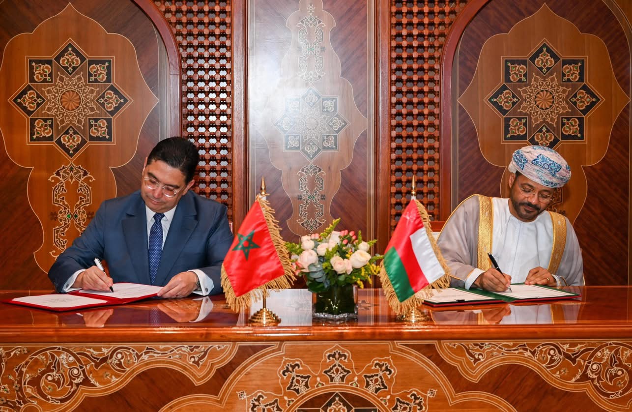 سلطنة عمان تدعم الوحدة الترابية للمملكة وسيادتها على كافة ترابها الوطني وتعتبر مبادرة الحكم الذاتي الأساس لأي حل