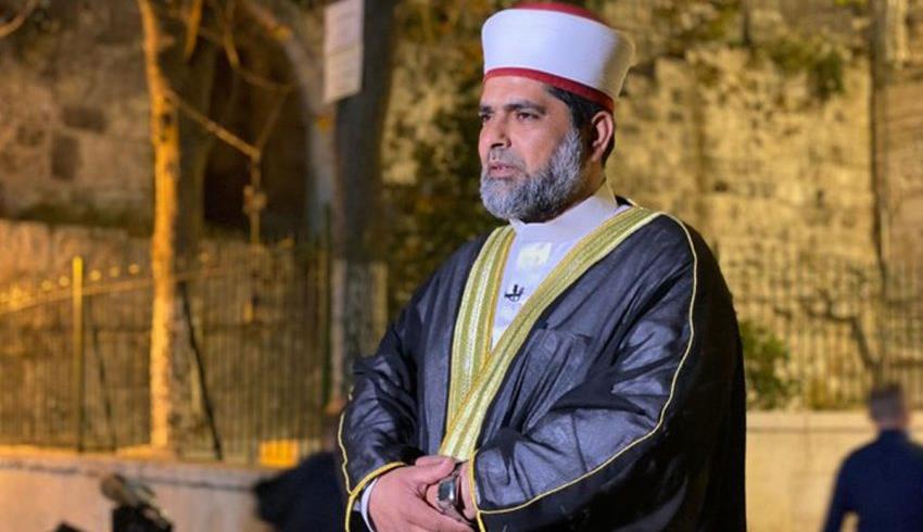 مدير المسجد الأقصى يثمن عاليا مبادرة جلالة الملك بإرسال مساعدة إنسانية وطبية عاجلة لساكنة غزة مدير المسجد الأقصى يثمن عاليا مبادرة جلالة الملك بإرسال مساعدة إنسانية وطبية عاجلة لساكنة غزة