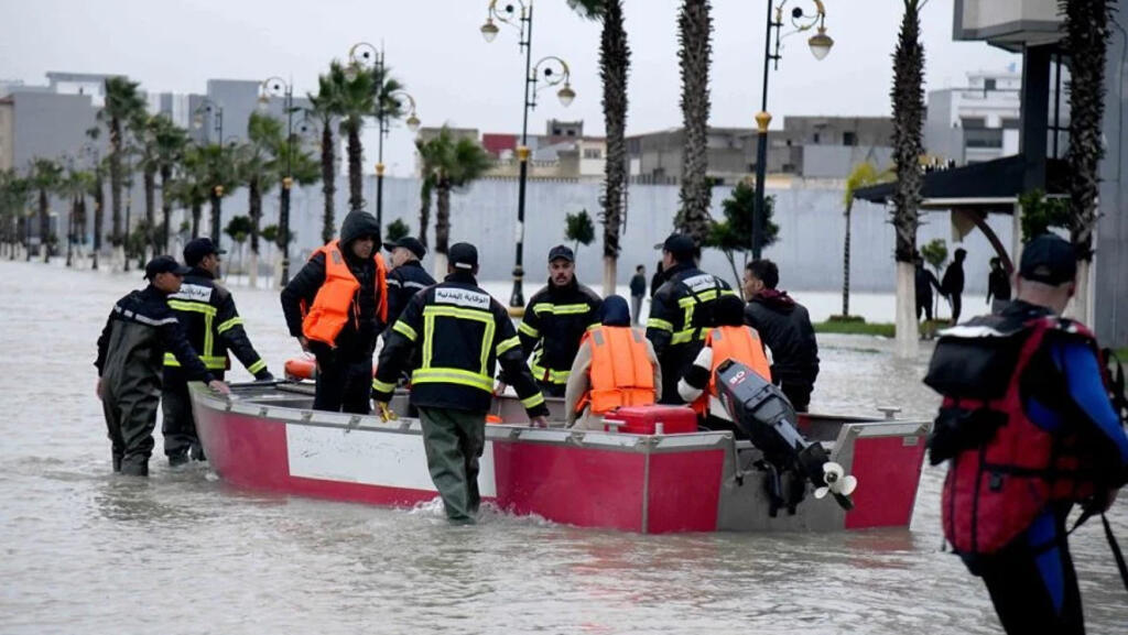 العرائش .. المبادرة الوطنية للتنمية البشرية تواكب المتضررين من فيضانات القصر الكبير والمناطق المجاورة العرائش .. المبادرة الوطنية للتنمية البشرية تواكب المتضررين من فيضانات القصر الكبير والمناطق المجاورة