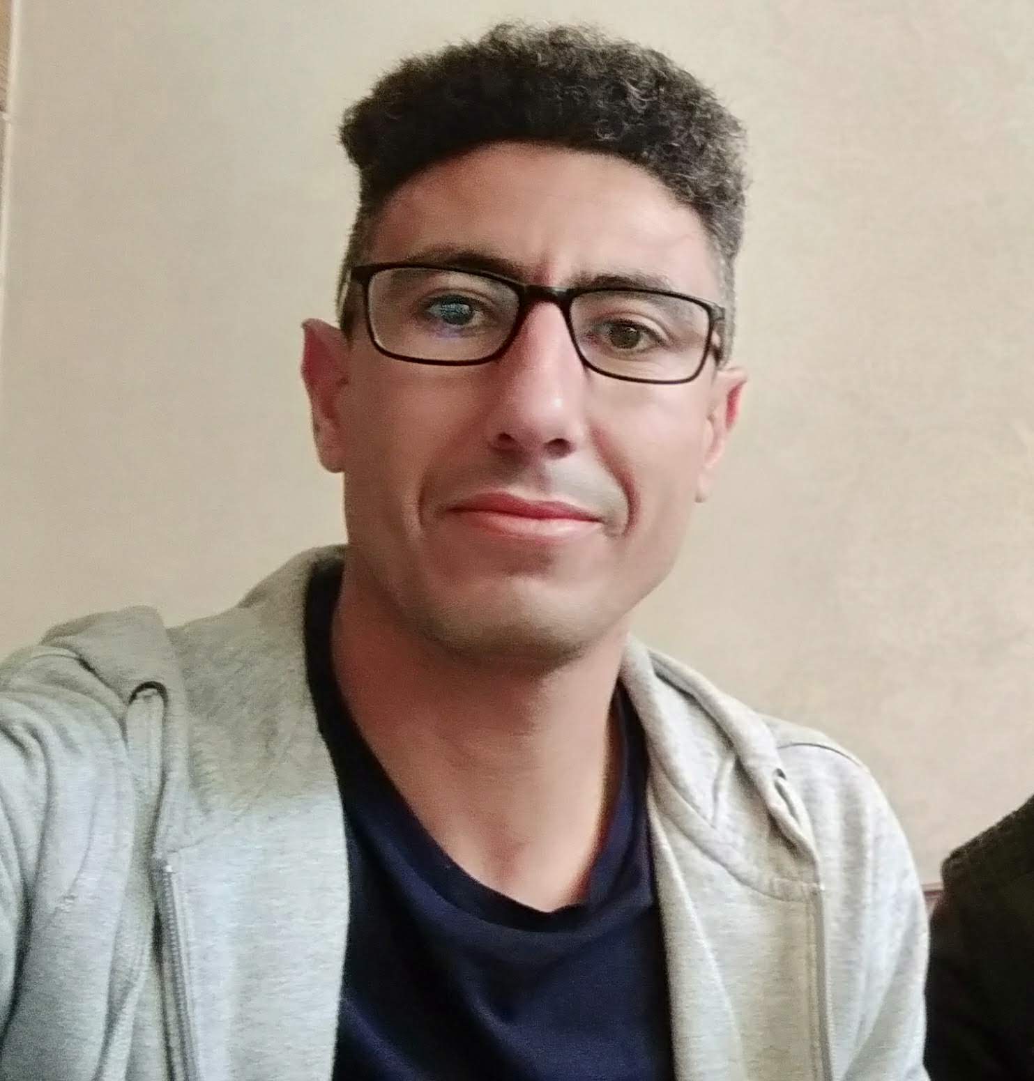 إعدام الإنسانية إعدام الإنسانية