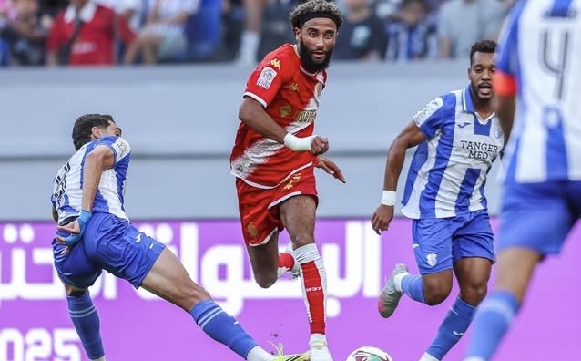 اتحاد طنجة يفوز على ضيفه الوداد الرياضي (2-1) اتحاد طنجة يفوز على ضيفه الوداد الرياضي (2-1)
